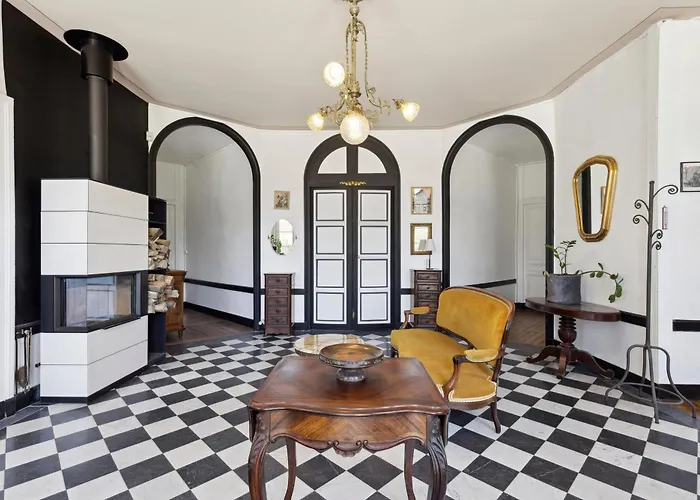 Domaine Sequoia Villa